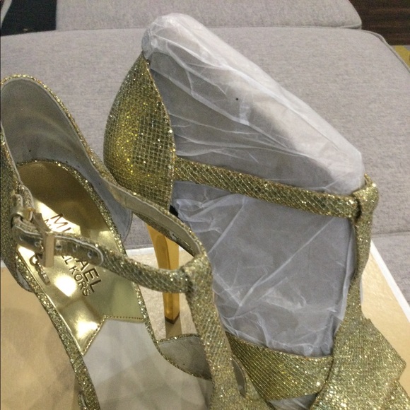 Micheal Kors Gold Diana T-Strap Heels - Picture 8 of 11